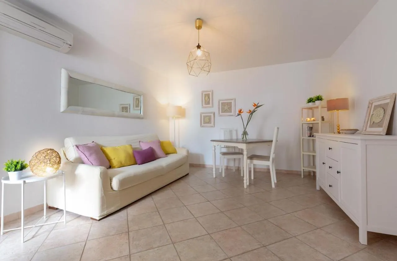 La Casa Del Sole E Del Mare Apartment Cala Liberotto Italy