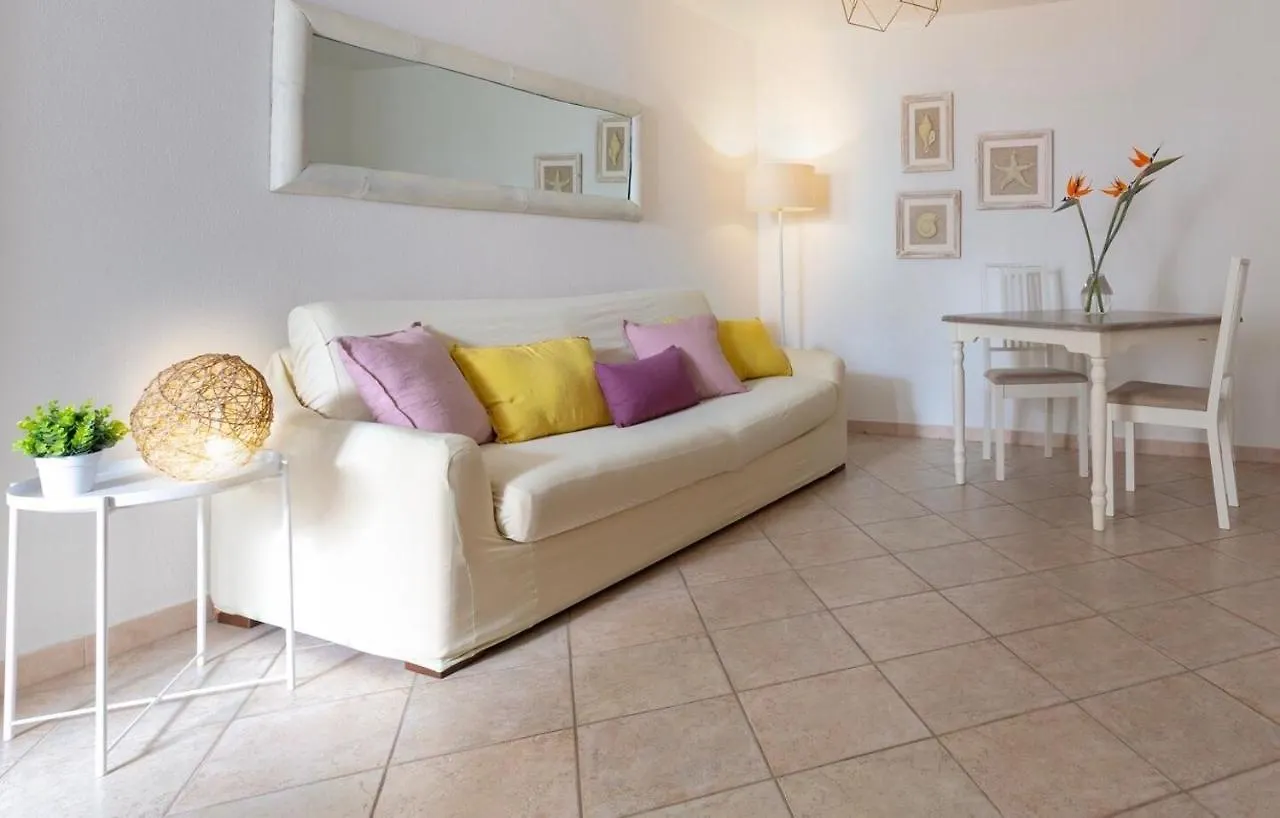 La Casa Del Sole E Del Mare Apartment Cala Liberotto Italy